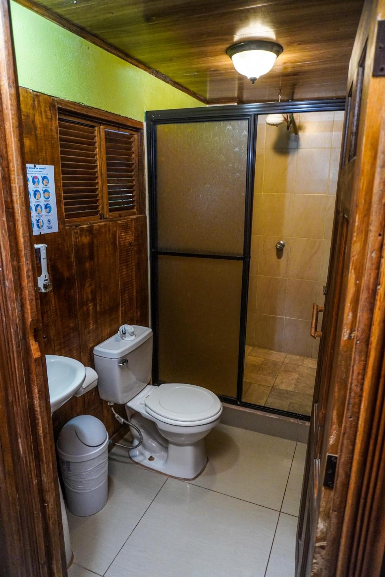 Hospedaje Angeluz Quesada  المظهر الخارجي الصورة