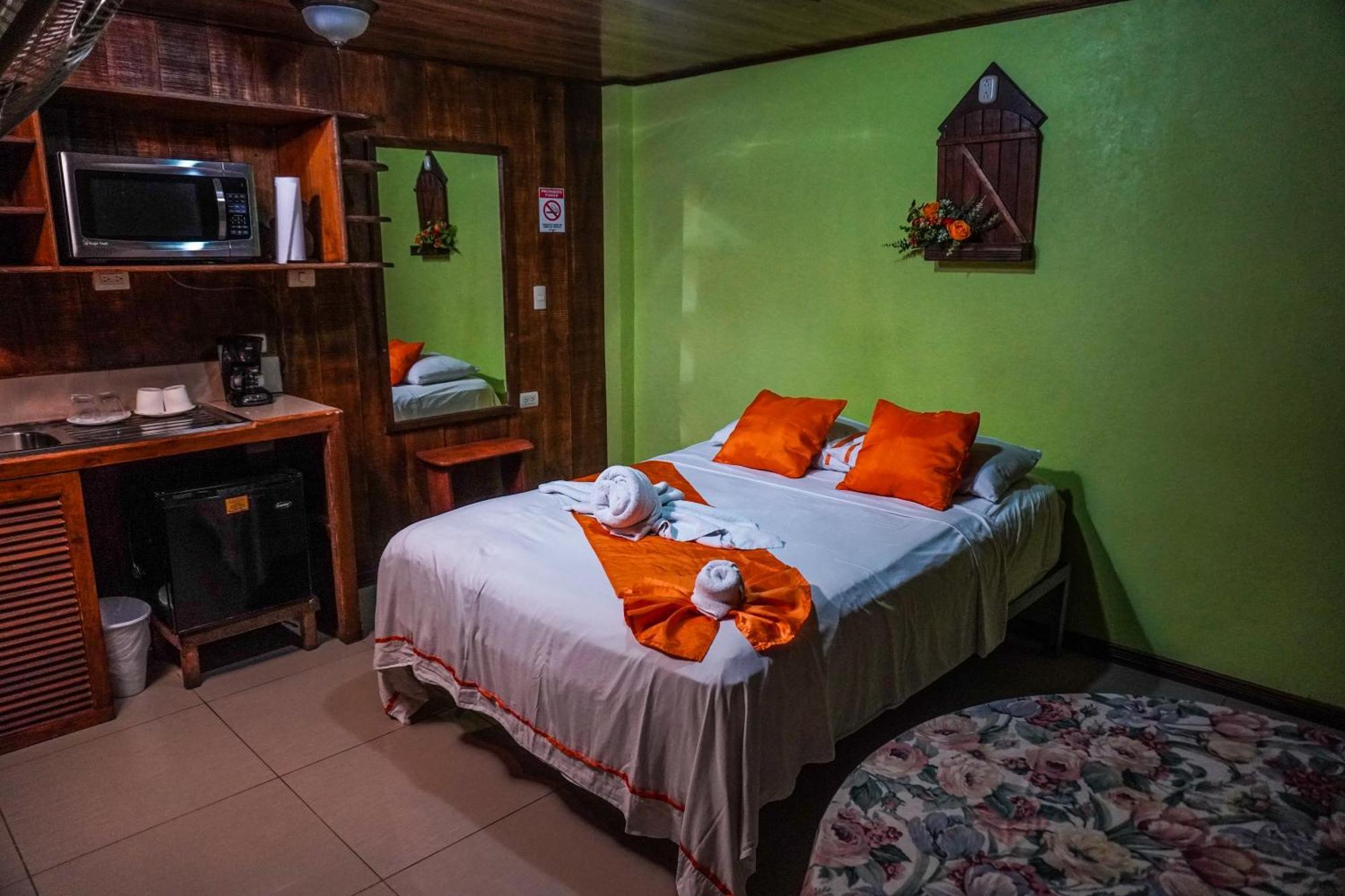 Hospedaje Angeluz Quesada  المظهر الخارجي الصورة